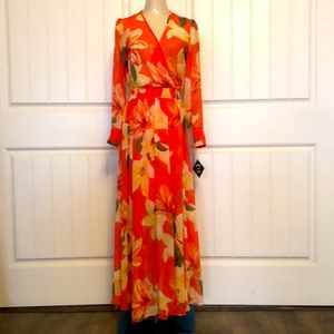 Kate and Lilly gorgeous dress. Are you ready for Palm Springs?  🤗